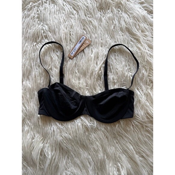 Skims Smoothing Intimates Strapless Bra Onyx Size 34B - Picture 1 of 8